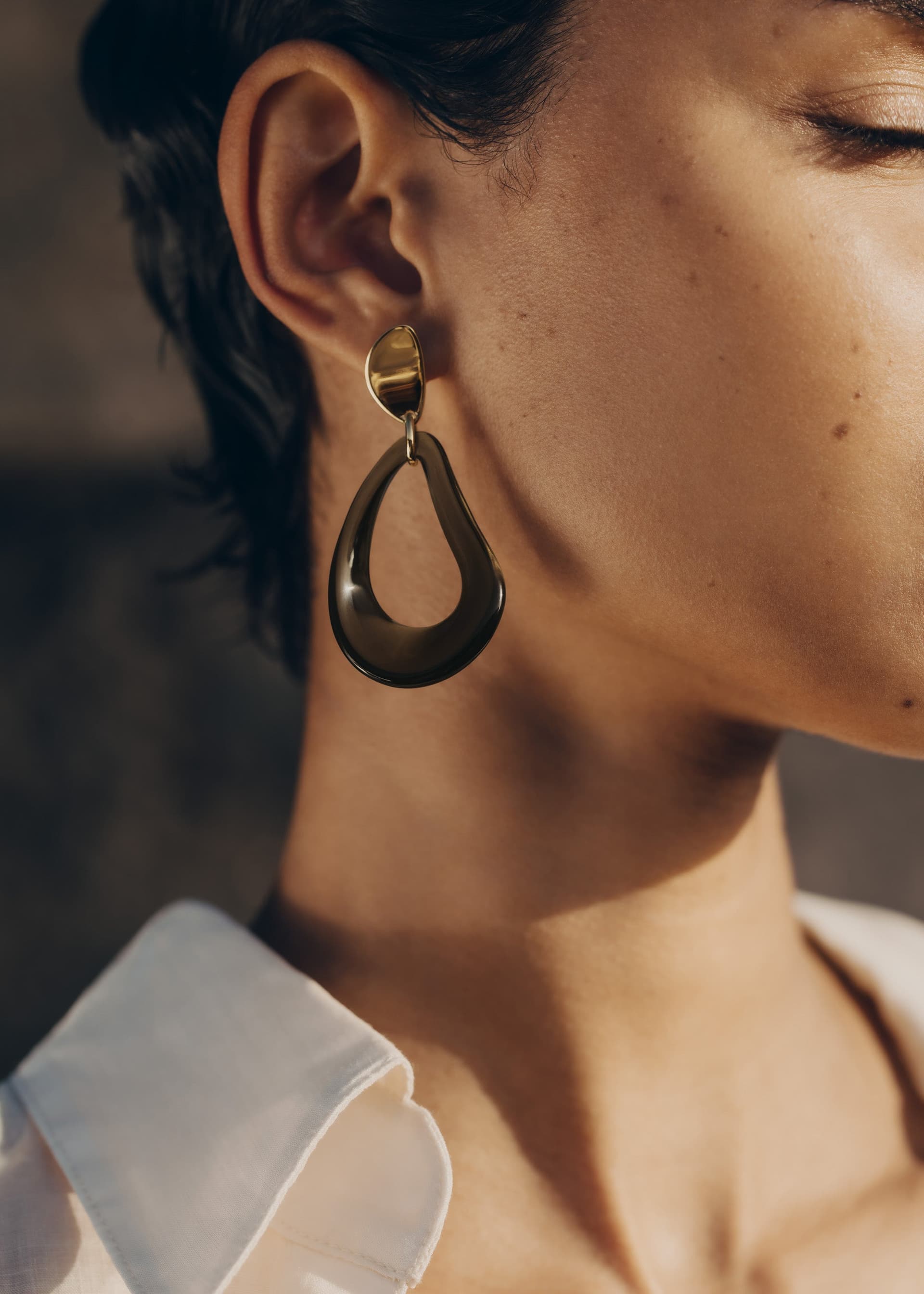 Boucles d'oreilles pendantes Naé - Verre fumé - Photo 1