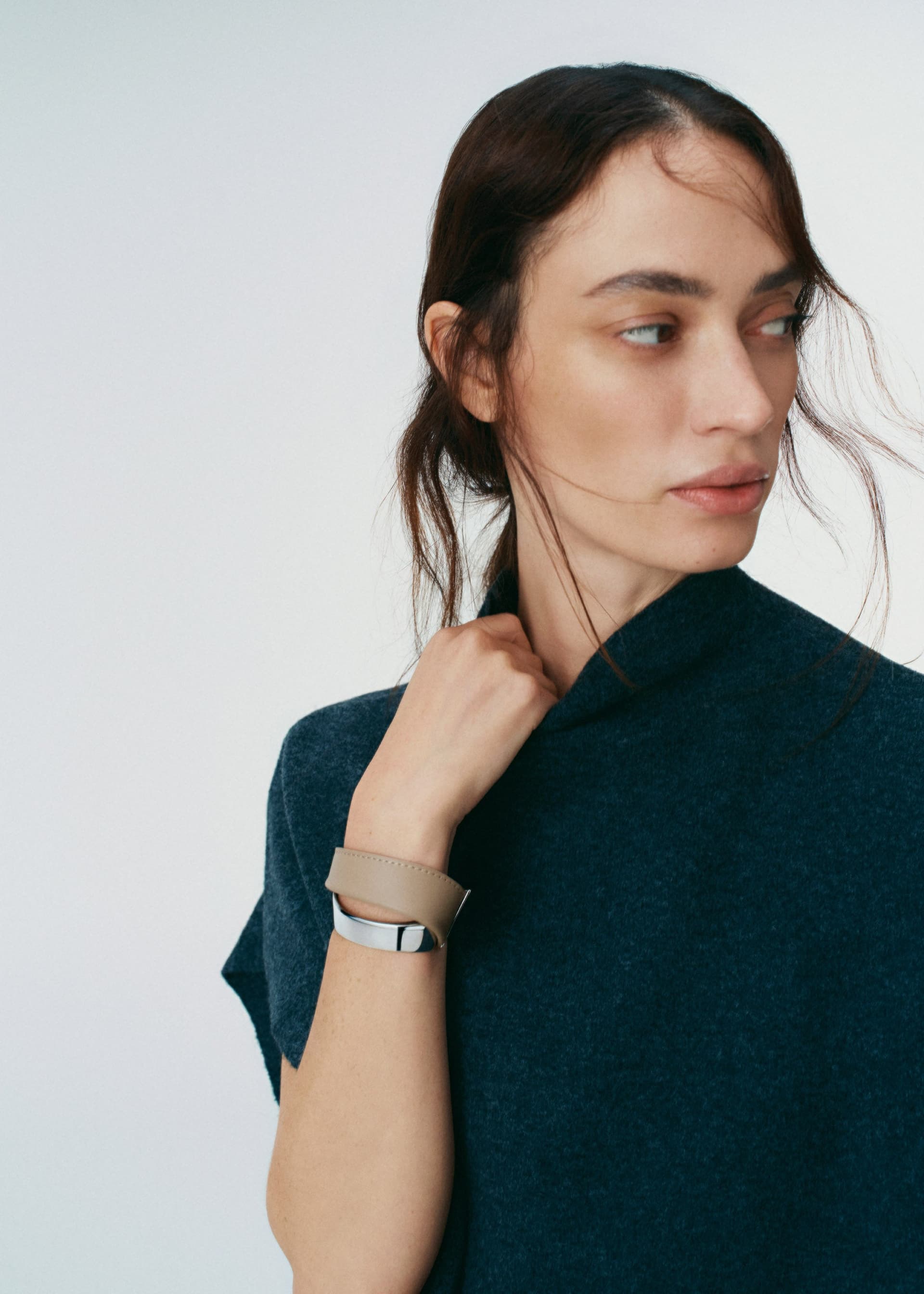 Manchette Ormé - Argentée Cuir Taupe - Photo 4