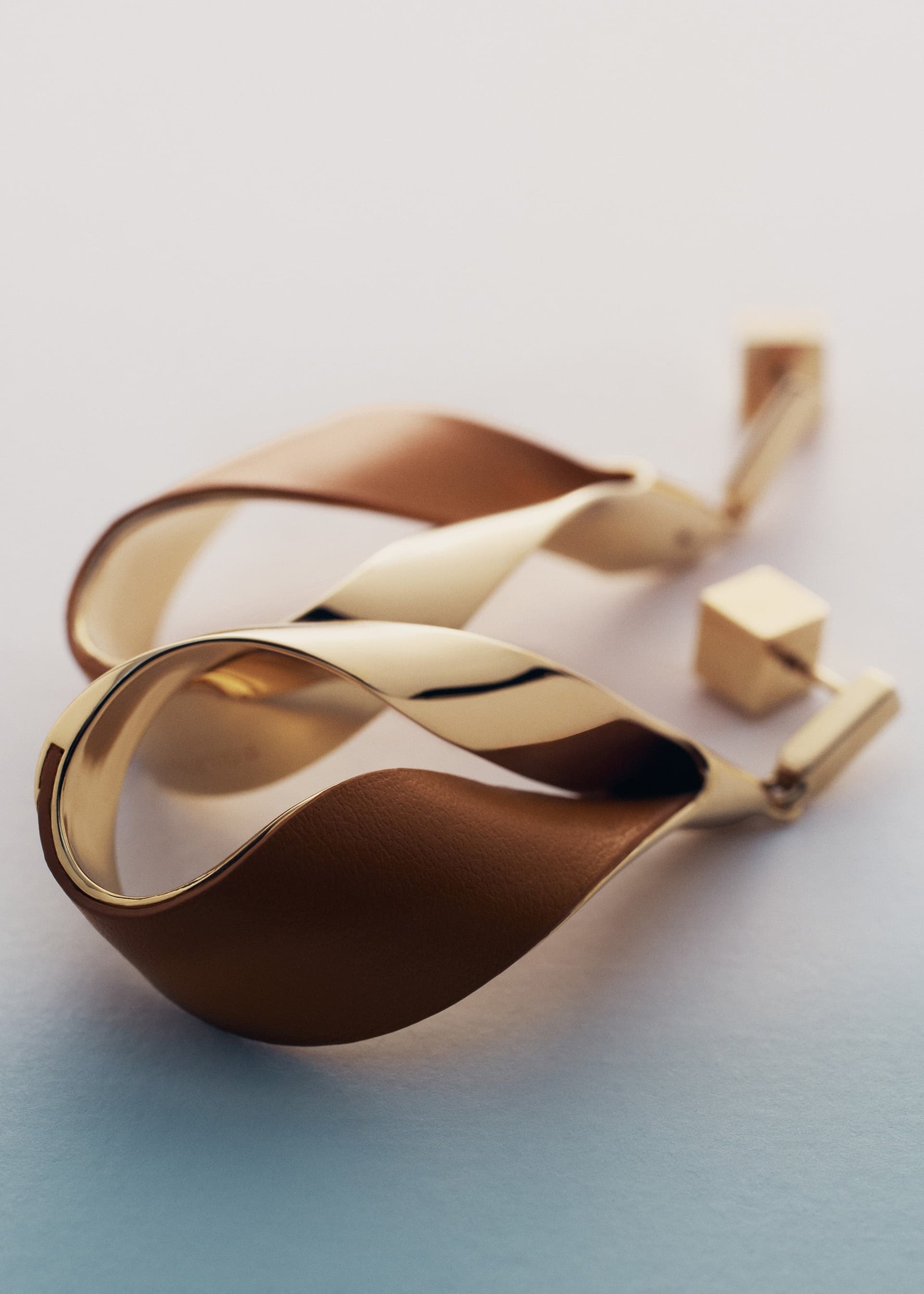 Boucles d’oreilles pendantes Ormé - Dorée Cuir Camel - Photo 1