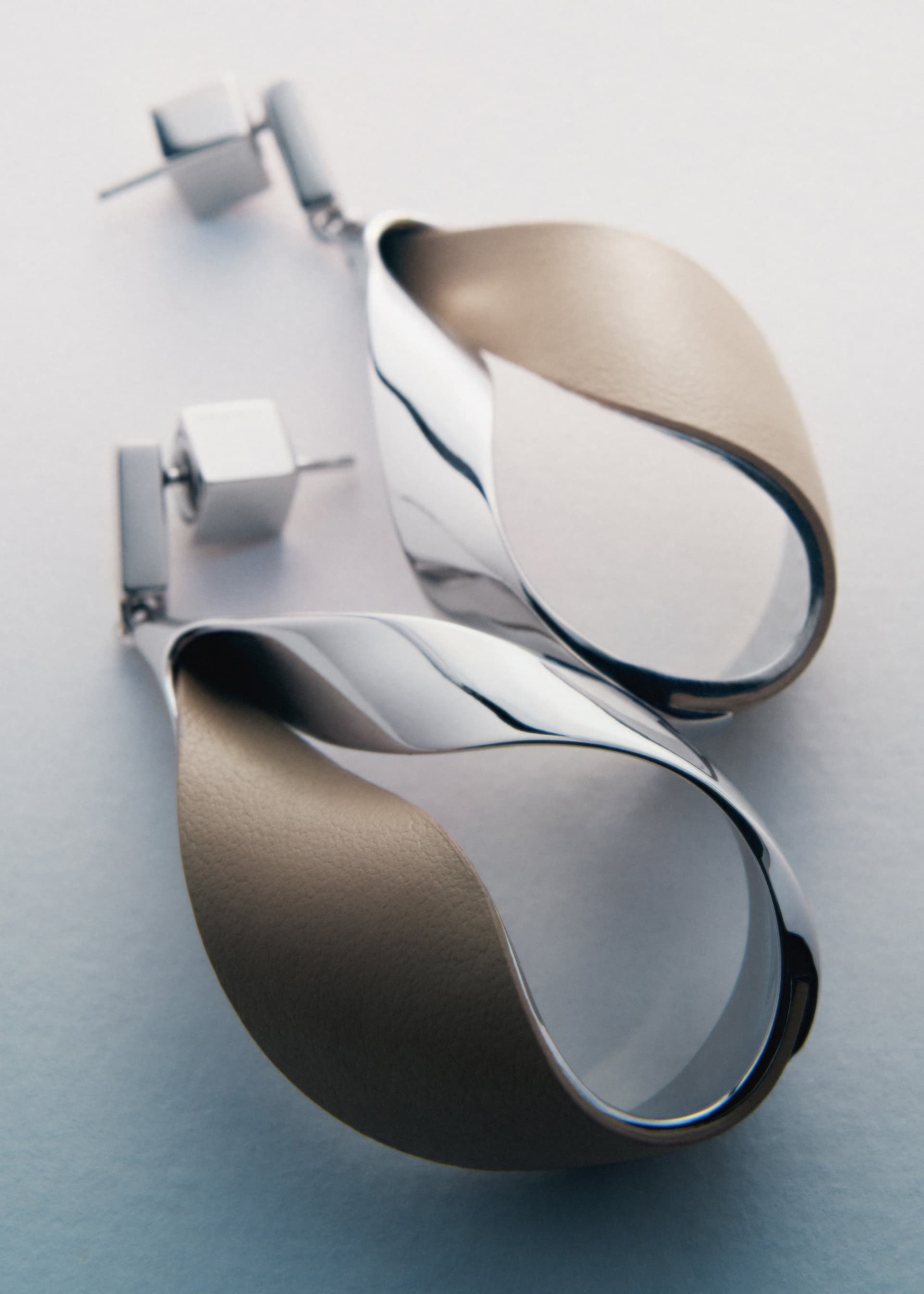 Boucles d’oreilles pendantes Ormé - Argentée Cuir Taupe - Photo 1