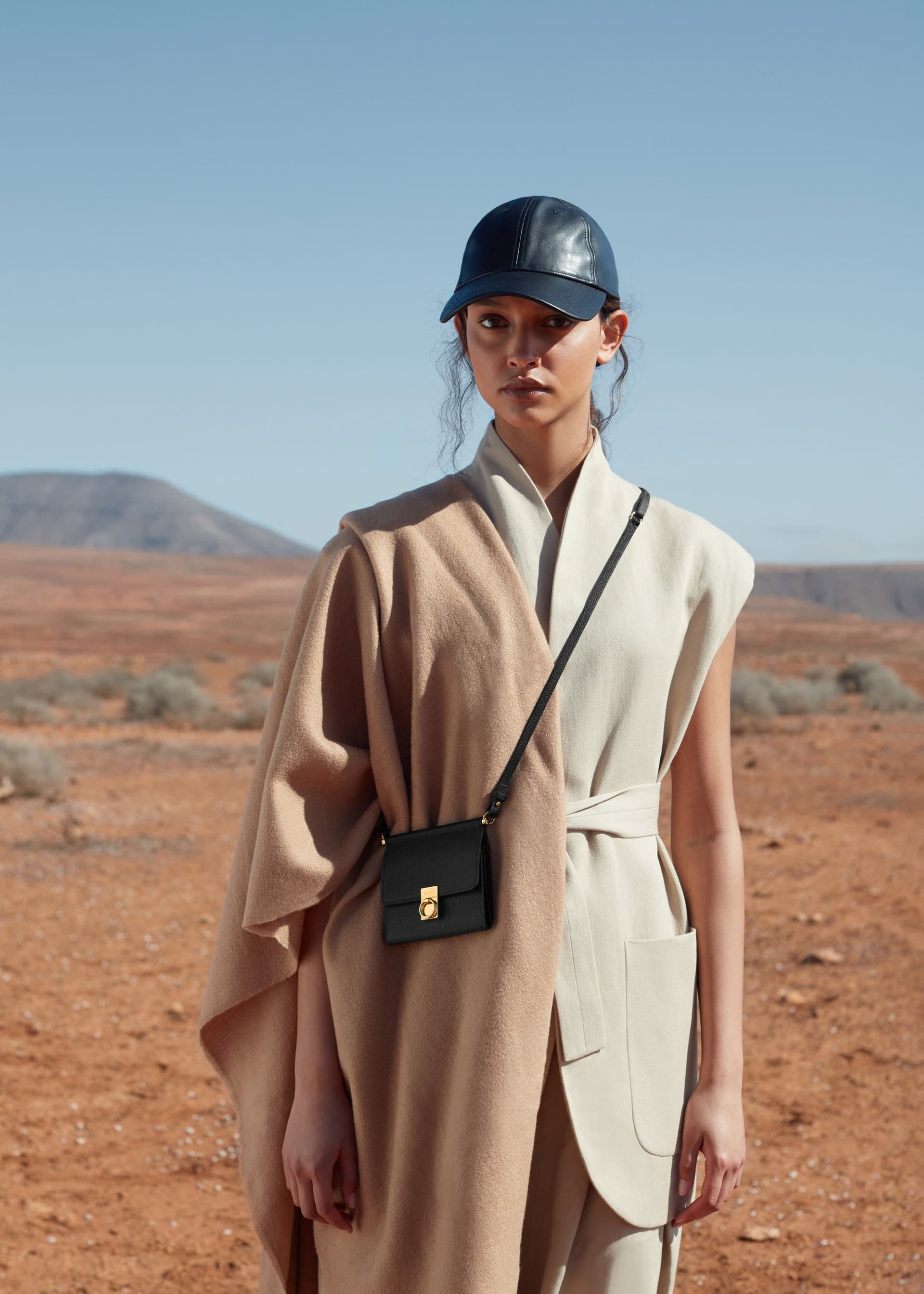 Portefeuille Numéro Sept Bandoulière - Noir Grainé - Photo 1